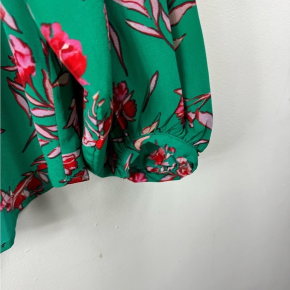 Yumi Kim Size Small 100% Silk Dandelion Emerald Floral Popover Top Long Sleeve - Picture 6 of 7